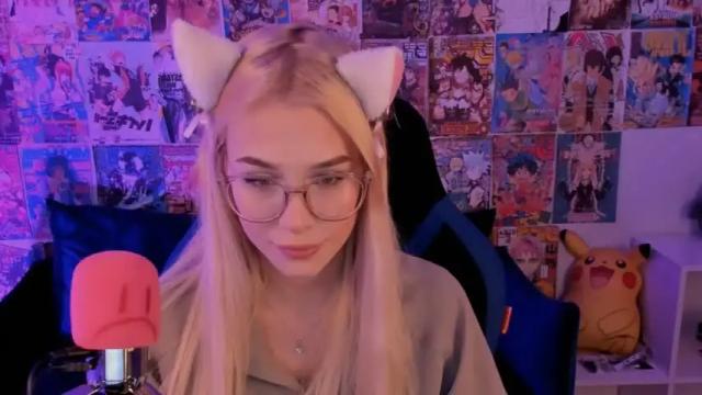 Image 7 of lovely_milla Stream on Chaturbate on 17 months ago