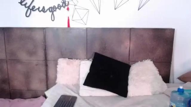 Image 12 of lovely_secret Stream on Chaturbate on 13 months ago