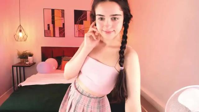 Image 11 of lovely_valeri Stream on Chaturbate on 25 months ago