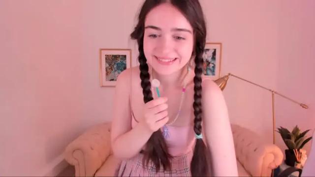 Image 7 of lovely_valeri Stream on Chaturbate on 25 months ago