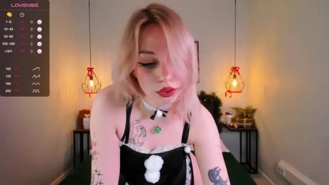 Image 2 of lovely_valeri Stream on Chaturbate on 22 months ago