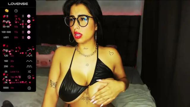 Image 6 of lovely_violet13 Stream on Chaturbate on 12 months ago