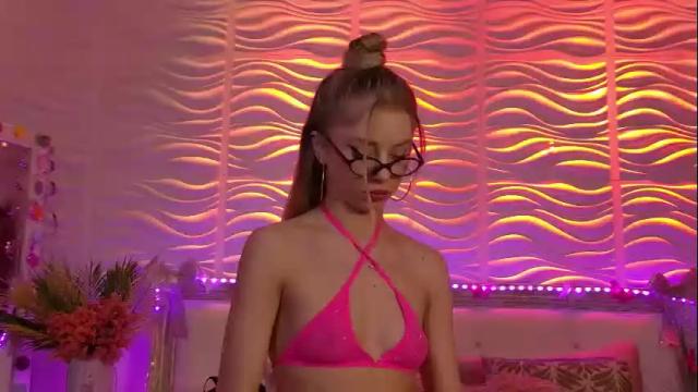 Image 4 of lovelyanais_ Stream on Chaturbate on 4 months ago