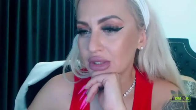 Image 10 of lovelyblondyxxx Stream on Chaturbate on 13 months ago