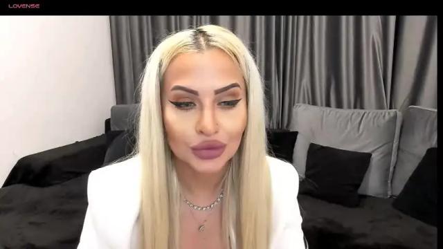 Thumbnail 1, lovelyblondyxxx's Stream at Chaturbate, 2 months ago