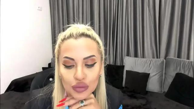 Image 2 of lovelyblondyxxx Stream on Chaturbate on 2 months ago