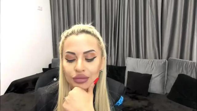 Image 6 of lovelyblondyxxx Stream on Chaturbate on 2 months ago