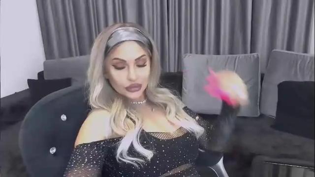 Image 6 of lovelyblondyxxx Stream on Chaturbate on 1 month ago