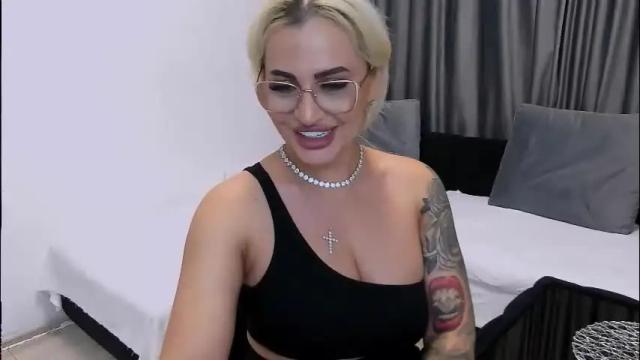 Image 8 of lovelyblondyxxx Stream on Chaturbate on 7 days ago