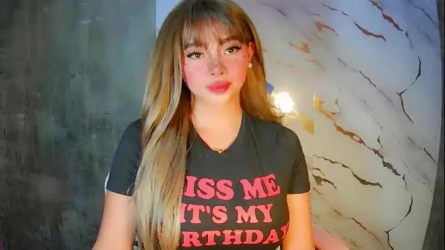 Image 3 of lovelykayleexx Stream on Chaturbate on 19 days ago