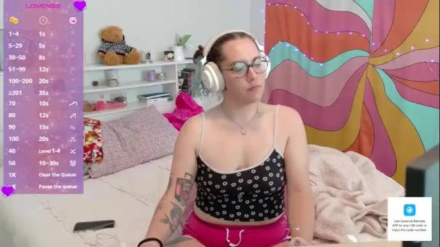 Image 8 of lovelylilithxo Stream on Chaturbate on 1 month ago