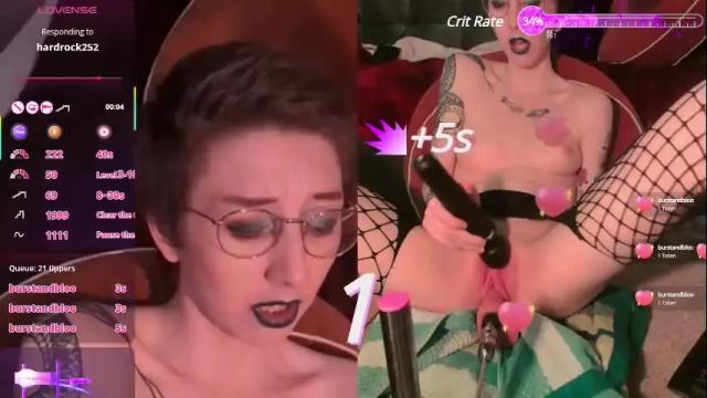 Image 8 of lovelylittlelucyy Stream on Chaturbate on 5 months ago