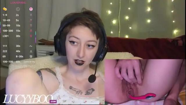 Image 8 of lovelylittlelucyy Stream on Chaturbate on 2 months ago
