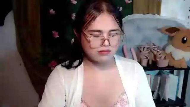 Image 10 of lovelypinaychubsx Stream on Chaturbate on 2 months ago