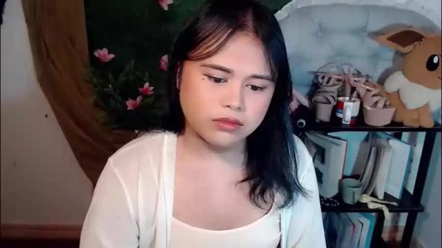 Image 10 of lovelypinaychubsx Stream on Chaturbate on 2 months ago