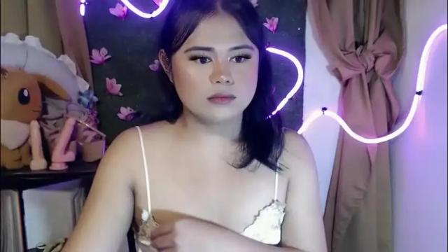 Image 8 of lovelypinaychubsx Stream on Chaturbate on 2 months ago