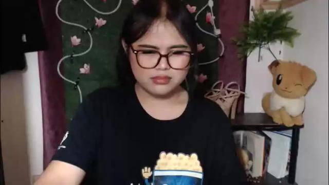 Image 11 of lovelypinaychubsx Stream on Chaturbate on 1 month ago