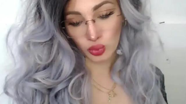 Image 4 of lovelysarah87 Stream on Chaturbate on 11 months ago