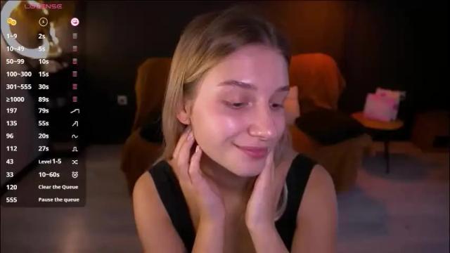 Image 10 of lovelyspacee Stream on Chaturbate on 2 months ago