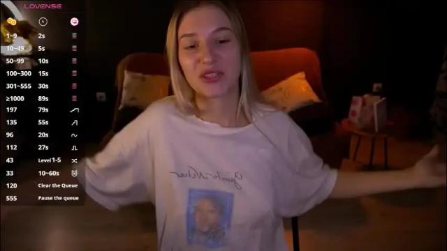 Image 8 of lovelyspacee Stream on Chaturbate on 2 months ago