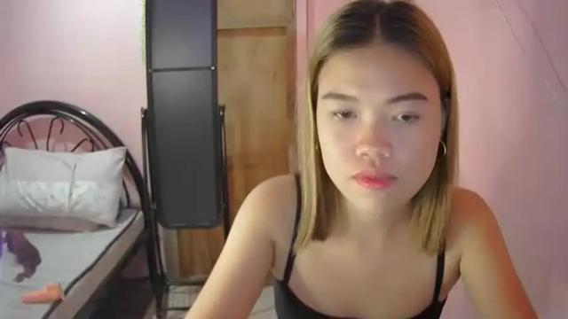 Image 12 of lovemae352295 Stream on Chaturbate on 1 month ago
