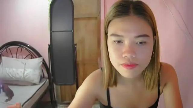 Image 4 of lovemae352295 Stream on Chaturbate on 1 month ago