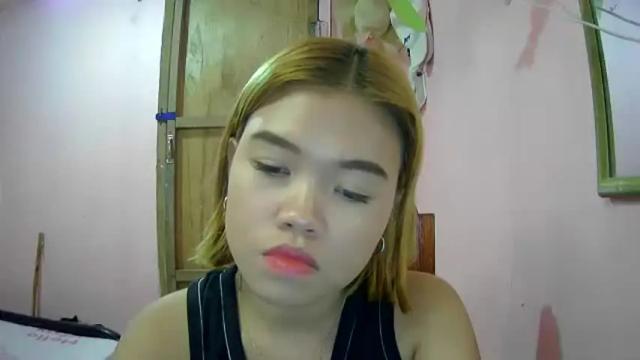 Image 11 of lovemae352295 Stream on Chaturbate on 2 months ago