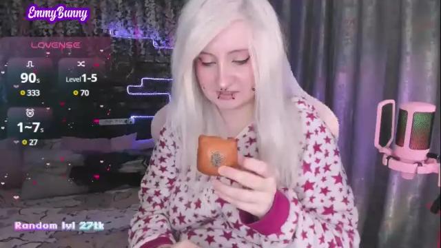Image 10 of lover_emmy Stream on Chaturbate on 5 months ago