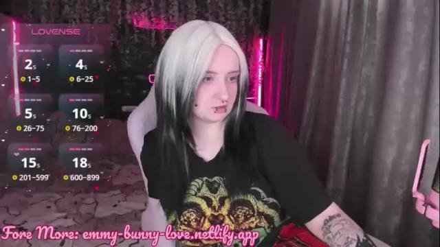Image 2 of lover_emmy Stream on Chaturbate on 5 months ago