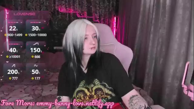 Image 3 of lover_emmy Stream on Chaturbate on 5 months ago
