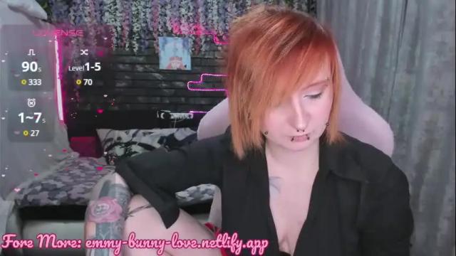 Image 4 of lover_emmy Stream on Chaturbate on 5 months ago
