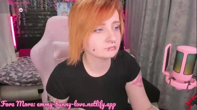 Image 12 of lover_emmy Stream on Chaturbate on 4 months ago
