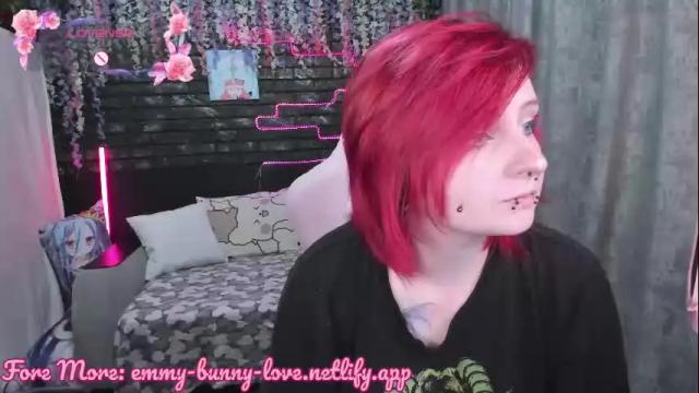 Image 12 of lover_emmy Stream on Chaturbate on 4 months ago