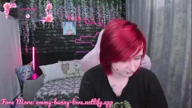 Image 2 of lover_emmy Stream on Chaturbate on 4 months ago
