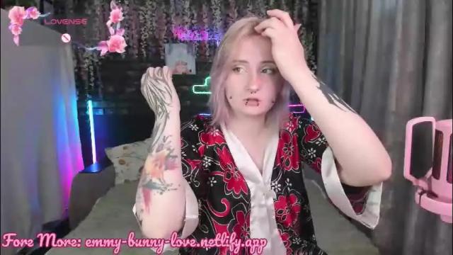 Image 8 of lover_emmy Stream on Chaturbate on 2 months ago
