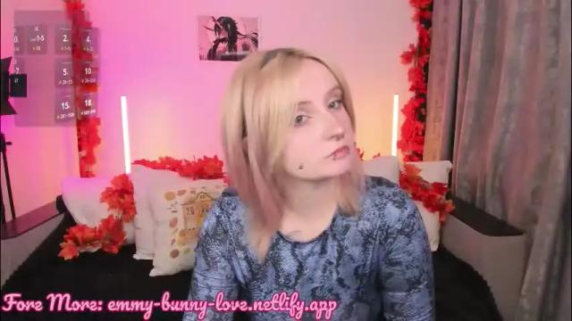 Image 3 of lover_emmy Stream on Chaturbate on 1 month ago