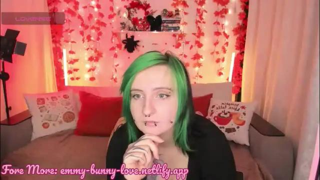 Image 12 of lover_emmy Stream on Chaturbate on 23 days ago