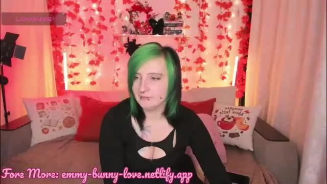 Image 2 of lover_emmy Stream on Chaturbate on 23 days ago
