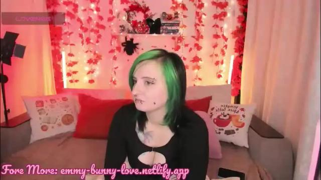 Image 4 of lover_emmy Stream on Chaturbate on 23 days ago