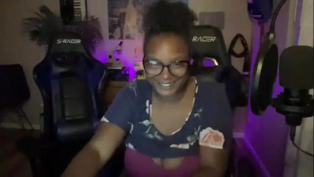 Image 3 of loverduckyy Stream on Chaturbate on 1 month ago