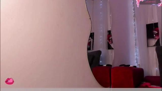 Image 4 of loverlauren1 Stream on Chaturbate on 1 month ago