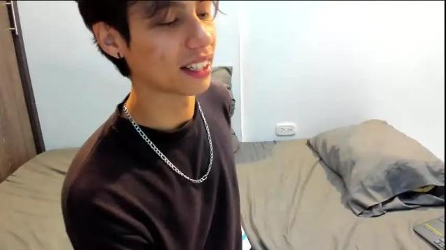 Image 10 of lovers_clover_x Stream on Chaturbate on 1 month ago