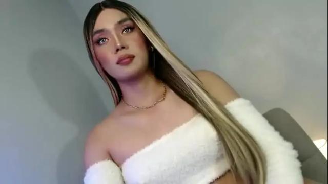 Image 4 of lovers_moon22 Stream on Chaturbate on 26 days ago