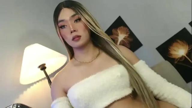 Image 4 of lovers_moon22 Stream on Chaturbate on 1 month ago