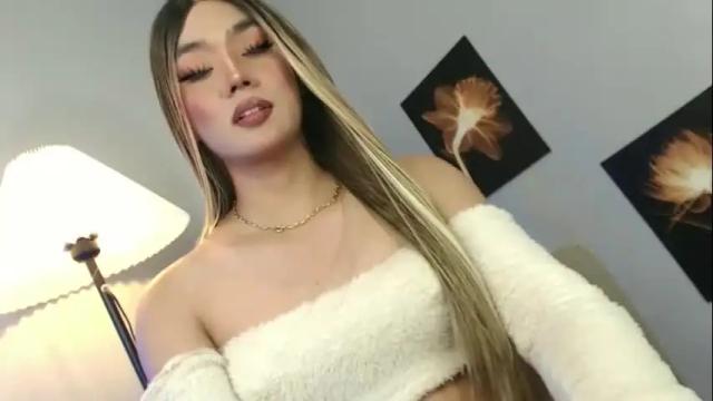 Image 3 of lovers_moon22 Stream on Chaturbate on 24 days ago