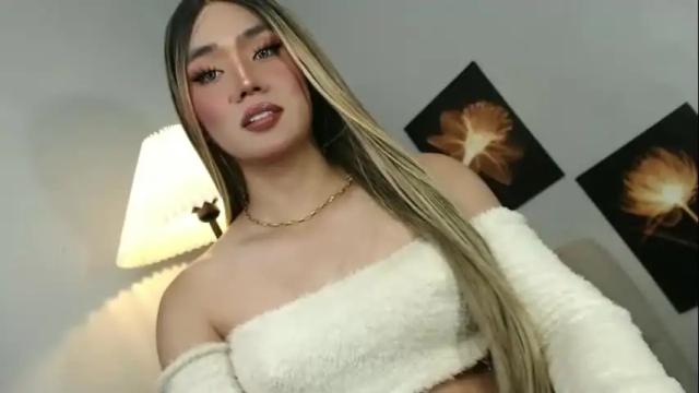Image 3 of lovers_moon22 Stream on Chaturbate on 16 days ago