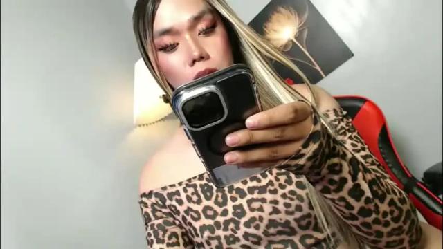 Image 11 of lovers_moon22 Stream on Chaturbate on 2 months ago