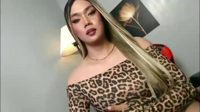 Image 12 of lovers_moon22 Stream on Chaturbate on 2 months ago