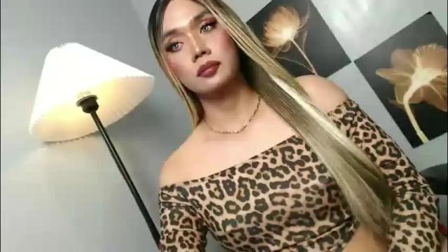 Image 10 of lovers_moon22 Stream on Chaturbate on 2 months ago