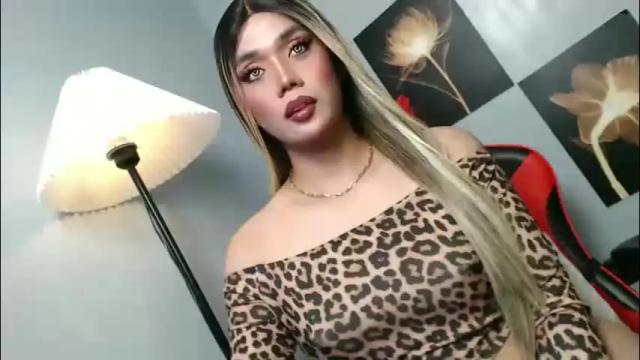 Image 8 of lovers_moon22 Stream on Chaturbate on 2 months ago